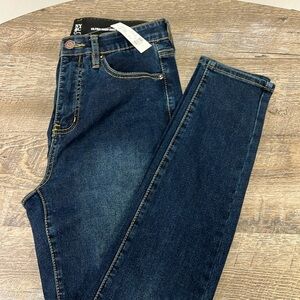 NWT New York & Co. Ultra High Rise Super Skinny Ankle Jeans Size 6 Tall